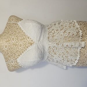 Papermoon Women's SZ M White Floral Lace Spaghetti Strap Bustier Bralette Party